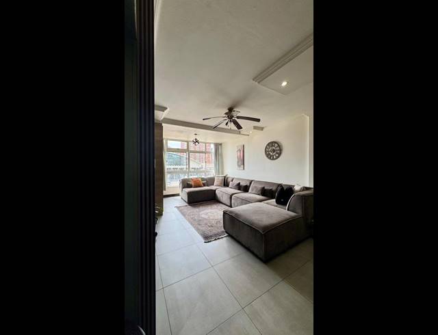 2 BEDROOM APARTMENT FOR SALE IN NORTH BEACH